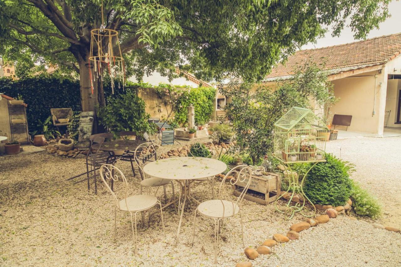 Châteauneuf-de-Gadagne Chambres D'Hotes L'Oreliane En Provence Only Adult מראה חיצוני תמונה