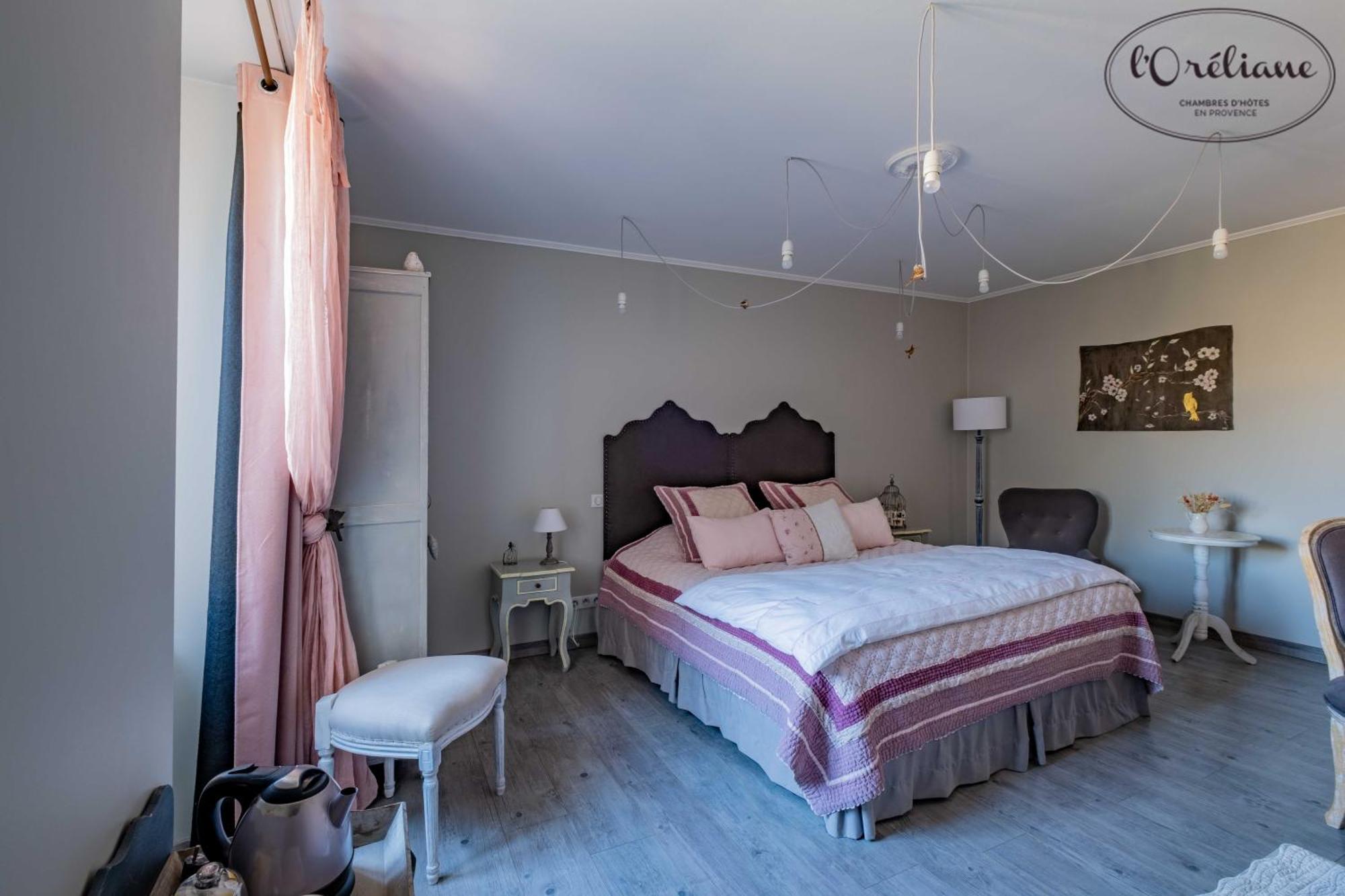Châteauneuf-de-Gadagne Chambres D'Hotes L'Oreliane En Provence Only Adult מראה חיצוני תמונה