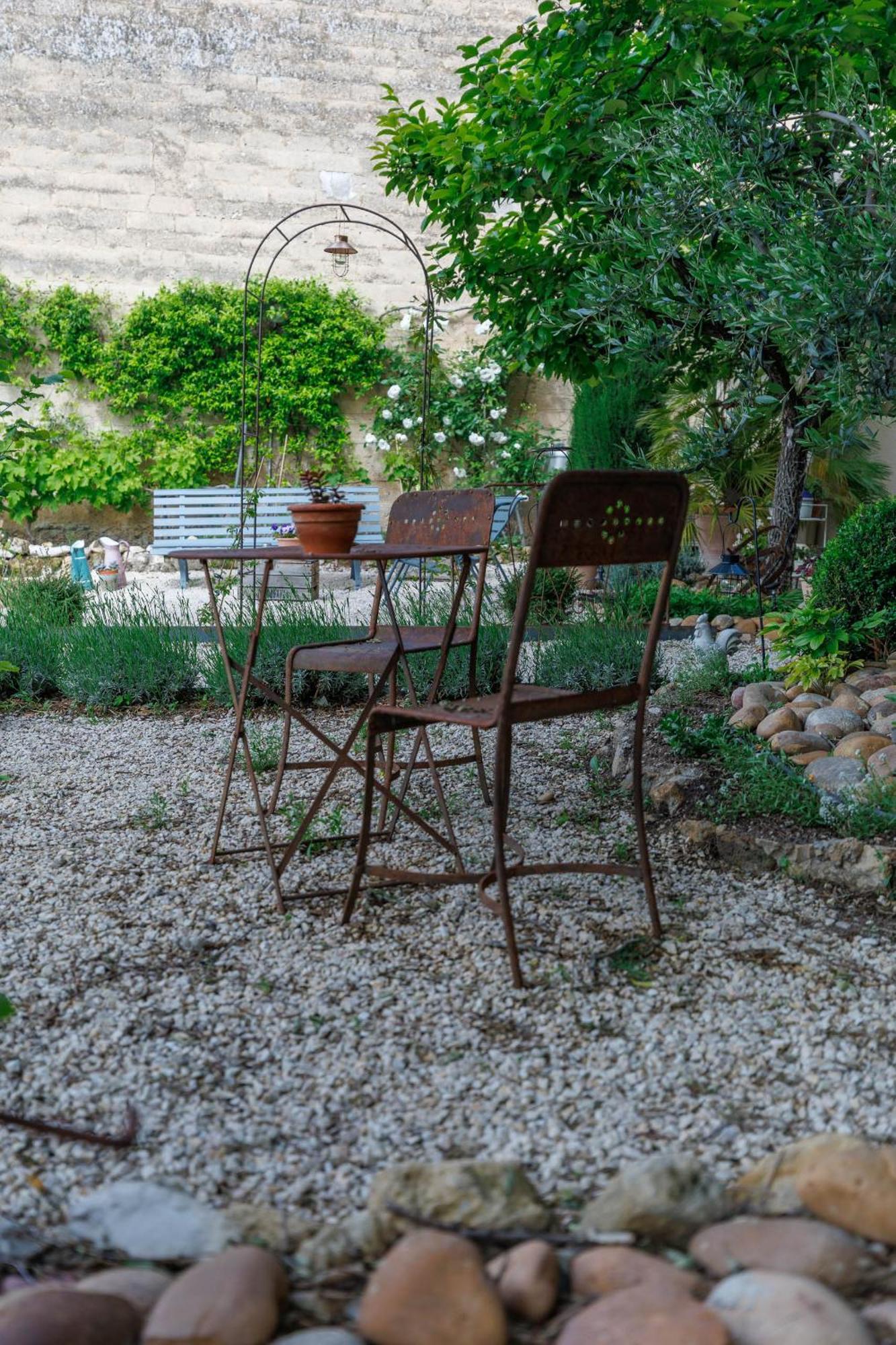 Châteauneuf-de-Gadagne Chambres D'Hotes L'Oreliane En Provence Only Adult מראה חיצוני תמונה