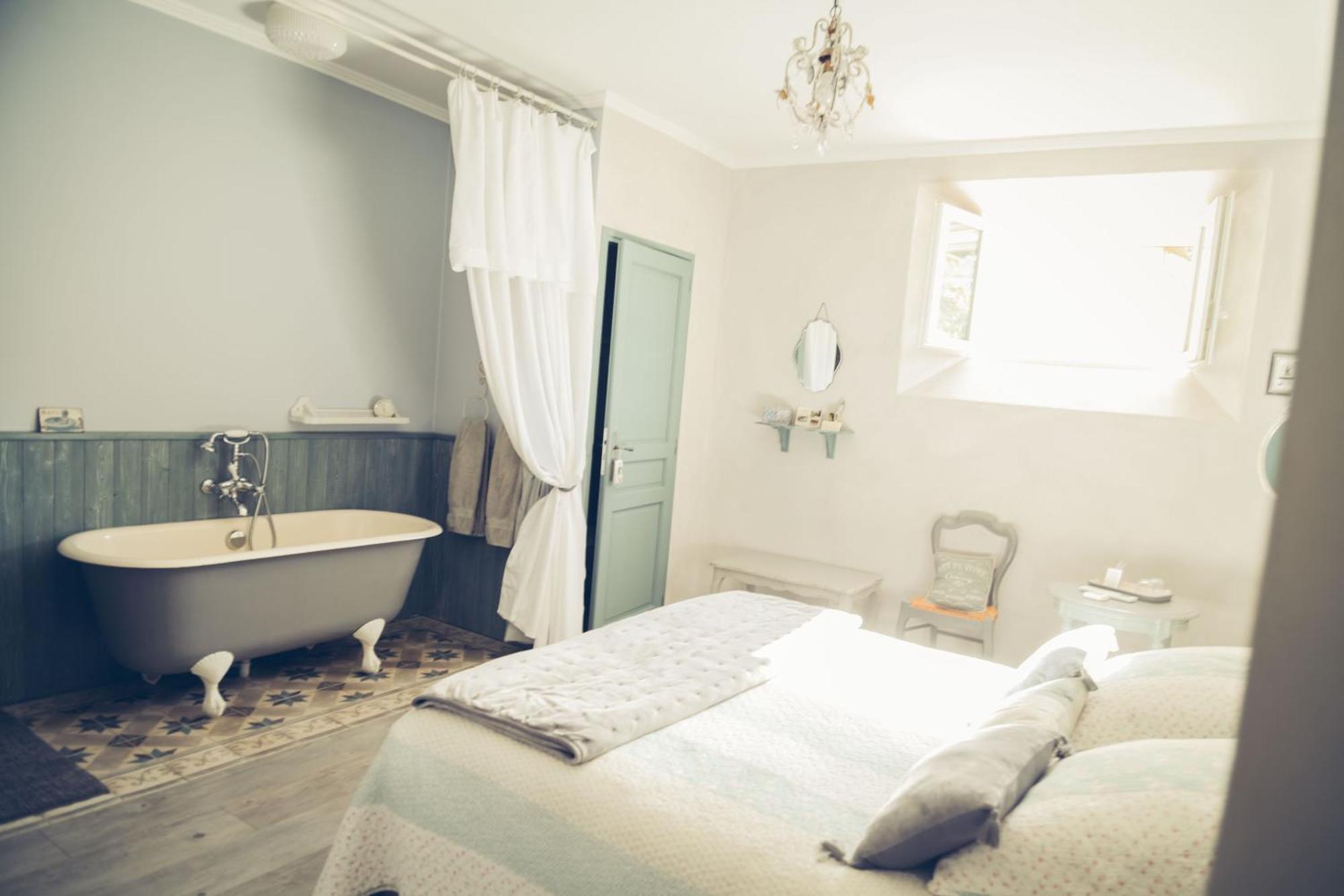 Châteauneuf-de-Gadagne Chambres D'Hotes L'Oreliane En Provence Only Adult מראה חיצוני תמונה