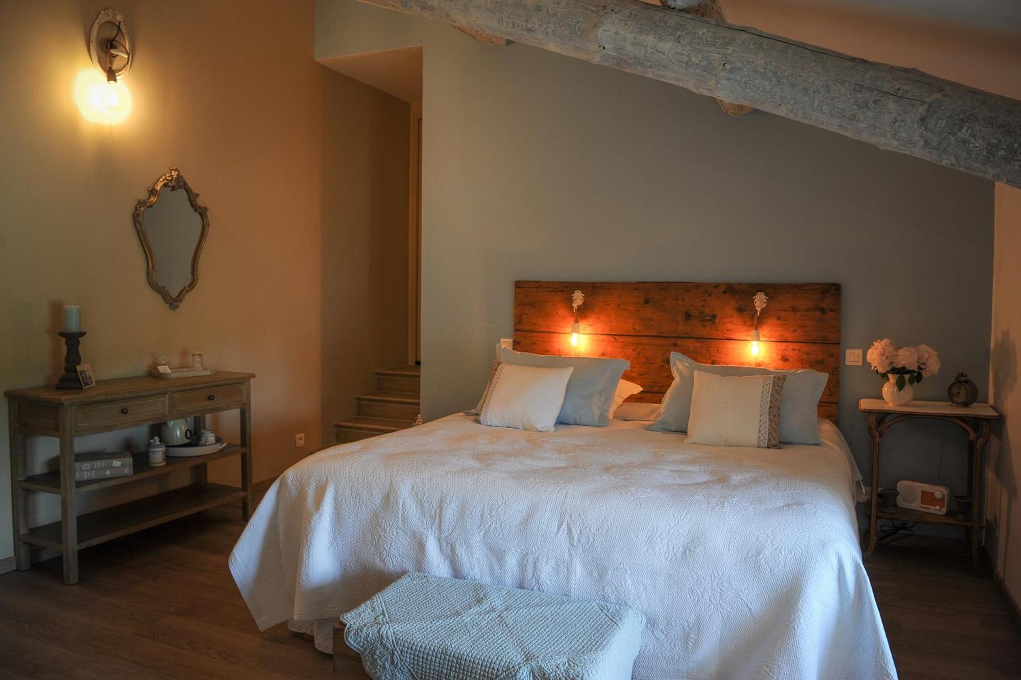 Châteauneuf-de-Gadagne Chambres D'Hotes L'Oreliane En Provence Only Adult מראה חיצוני תמונה